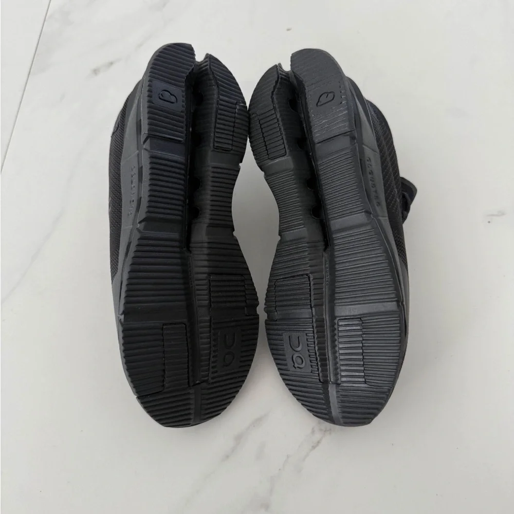 On running Nova Running shoes Women’s Size 6, 7, 8 - Picture 4 of 4